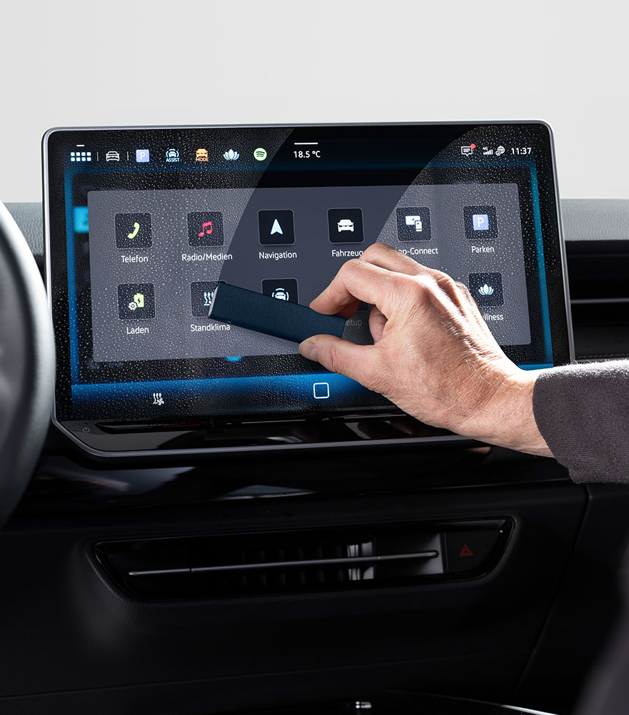 Volkswagen Genuine 2-in-1 display cleaner