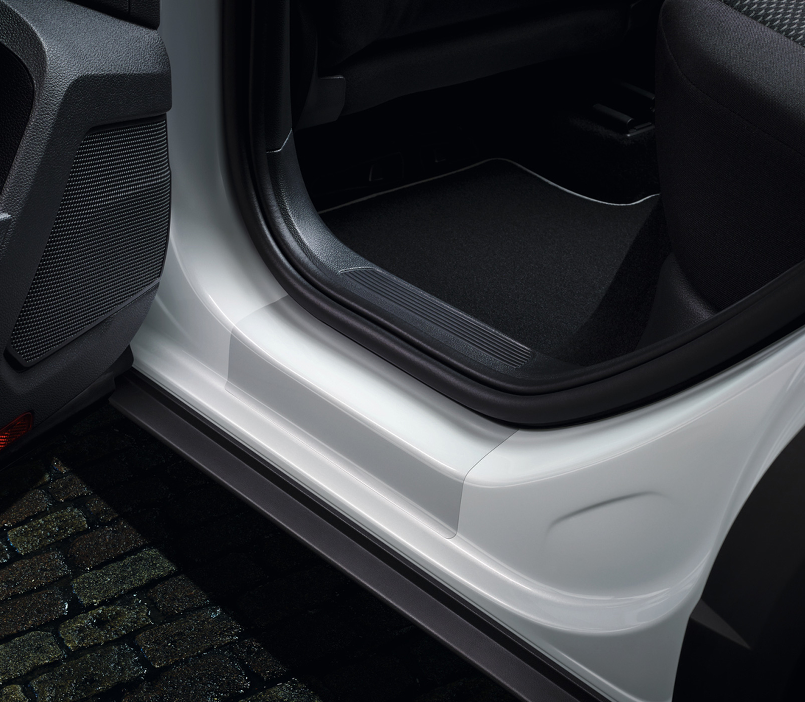 Volkswagen Genuine Protective transparent film for the sill rail