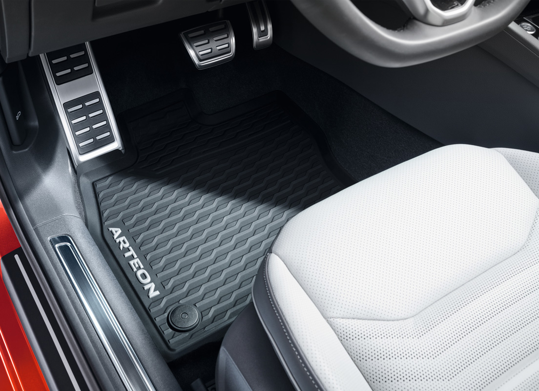 Volkswagen Genuine all-weather floor mats, front