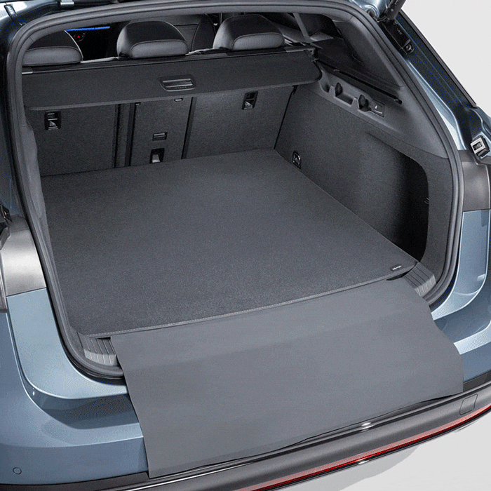 Luggage compartment turning mats