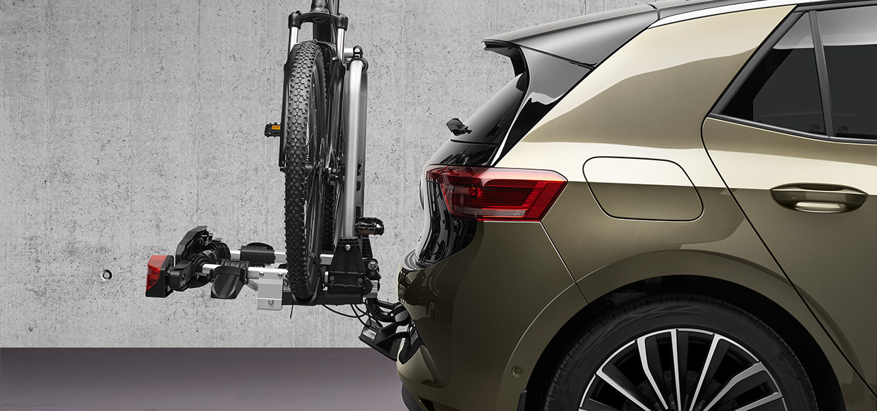 On the road with ID.3 and bike