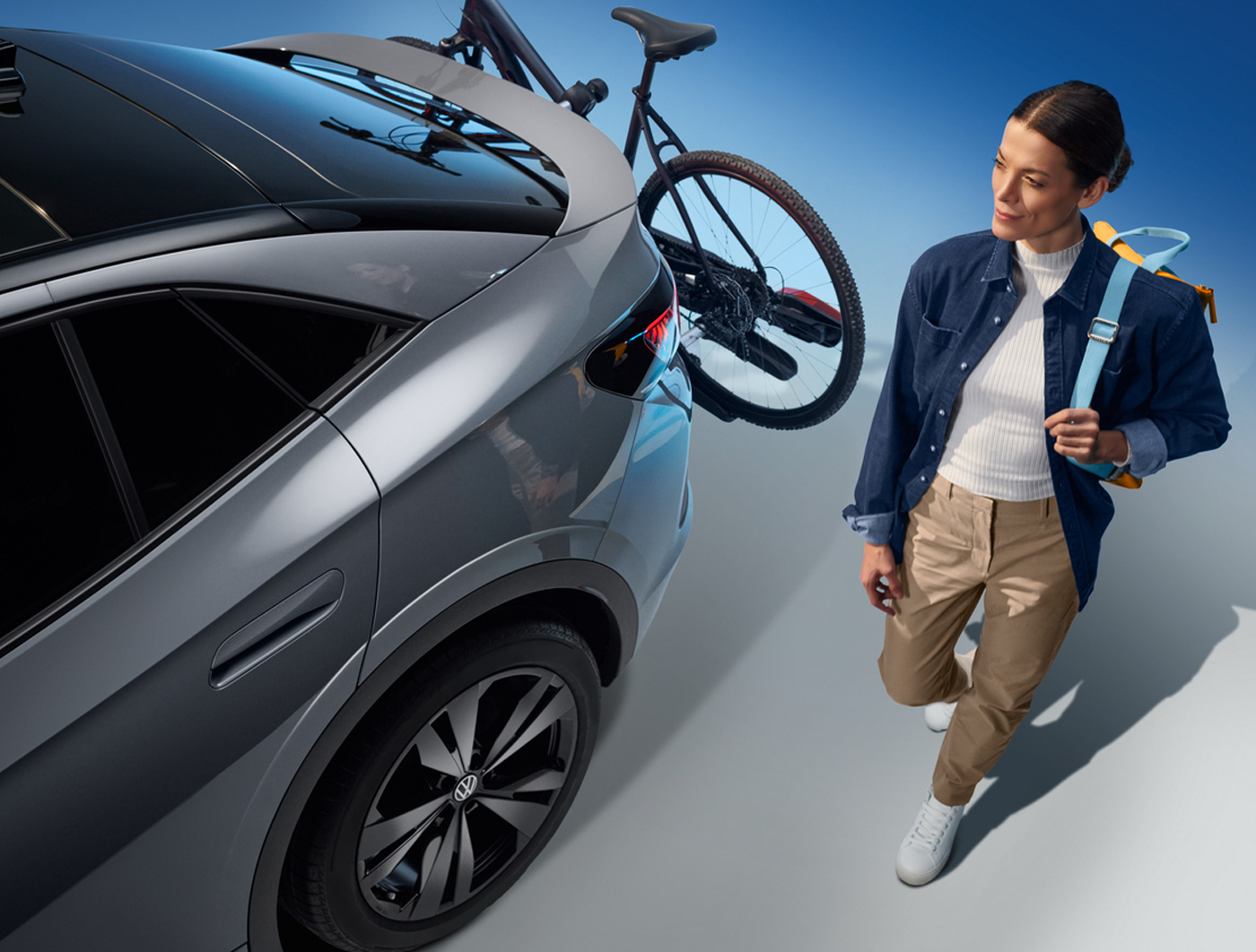 Tailgate bicycle carrier