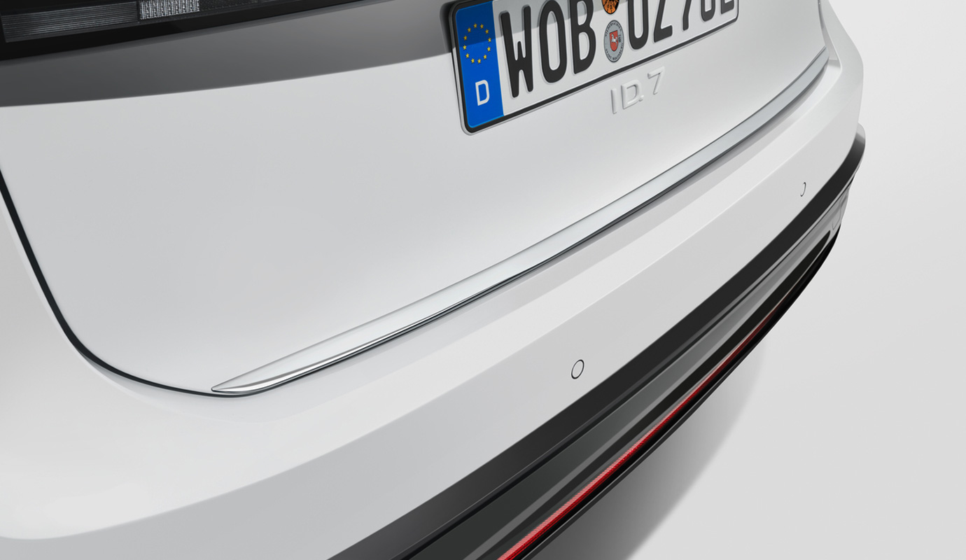 Volkswagen Genuine tailgate protective strip, chrome look