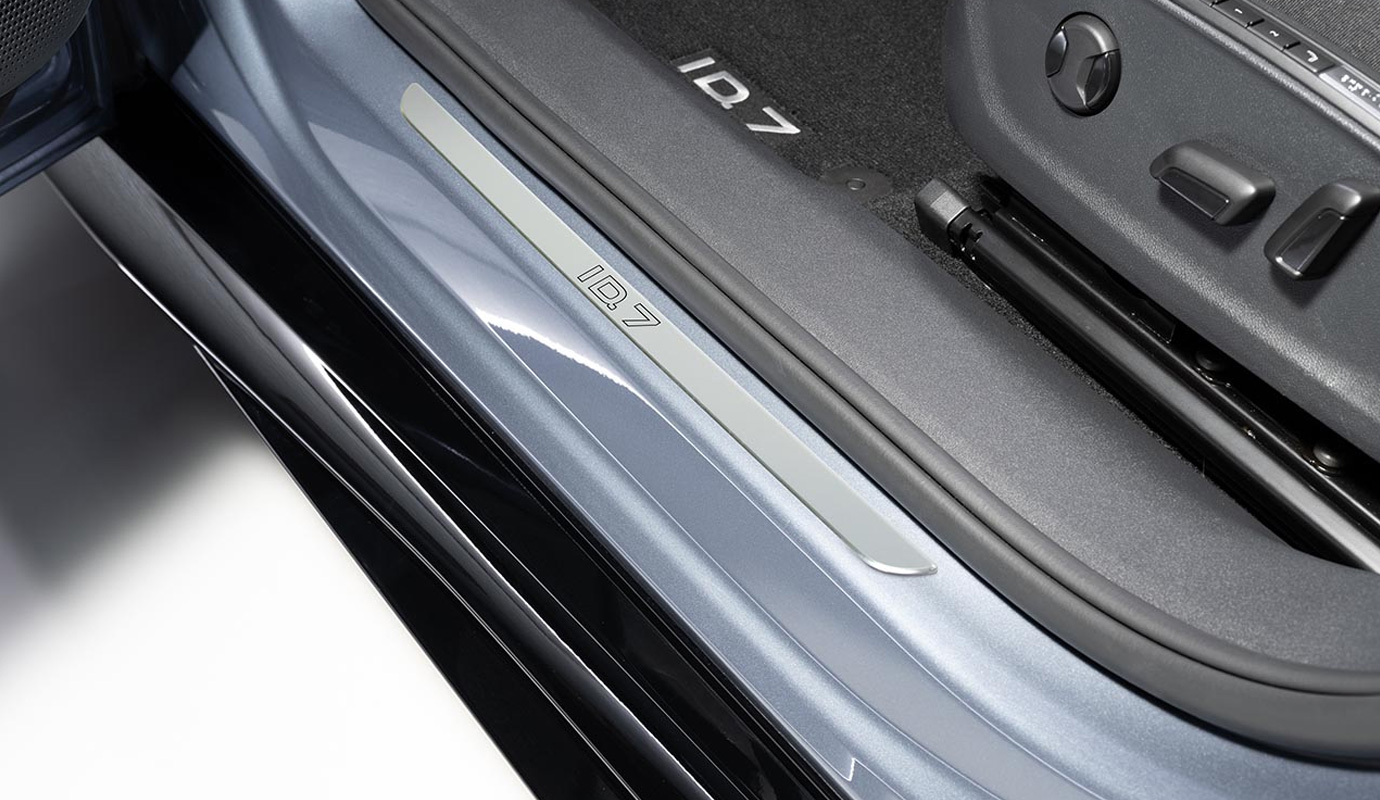 Volkswagen Genuine sill panel trims